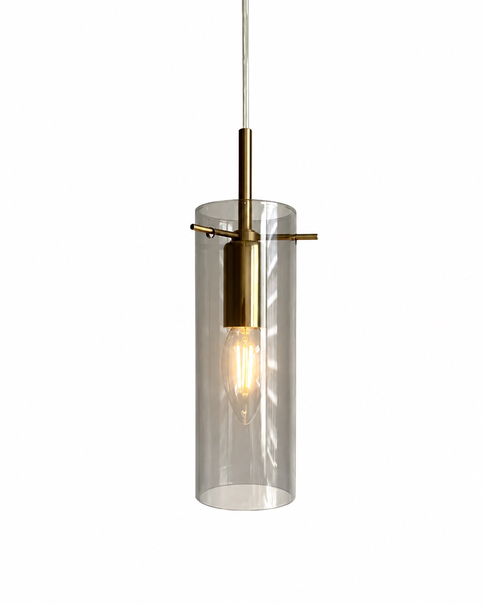Cilinda Ø7 Latón/ahumado lámpara de ventana De Nordic Lighting - El cristal ahumado garantiza una hermosa distribuci&oacute;n de la luz y, en combinaci&oacute;n con los detalles de lat&oacute;n, se convierte en un elegante detalle interior.