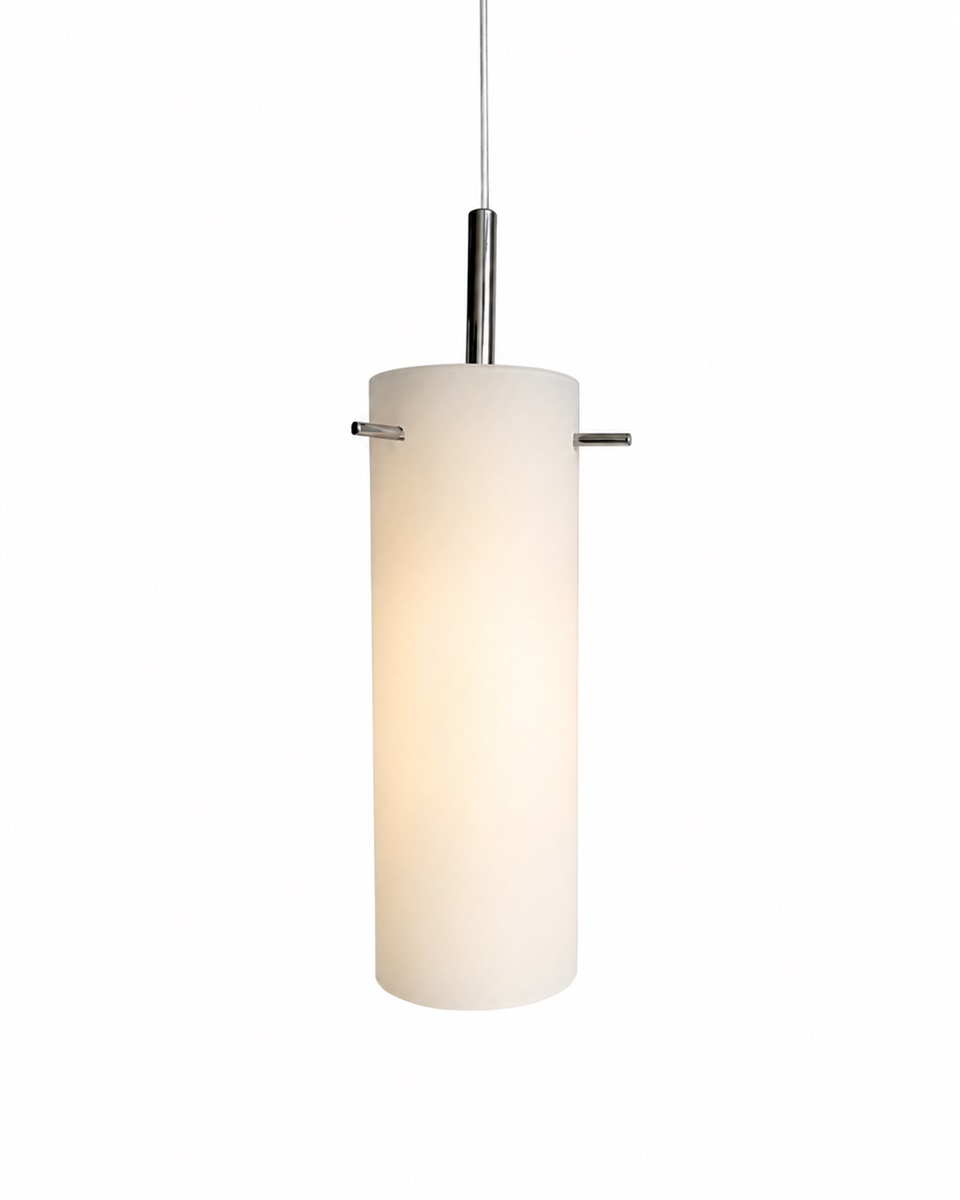 Cilinda Ø7 Cromo/blanco lámpara de ventana De Nordic Lighting - El cristal blanco garantiza una hermosa distribuci&oacute;n de la luz y, en combinaci&oacute;n con los detalles cromados, se convierte en un elegante detalle interior.