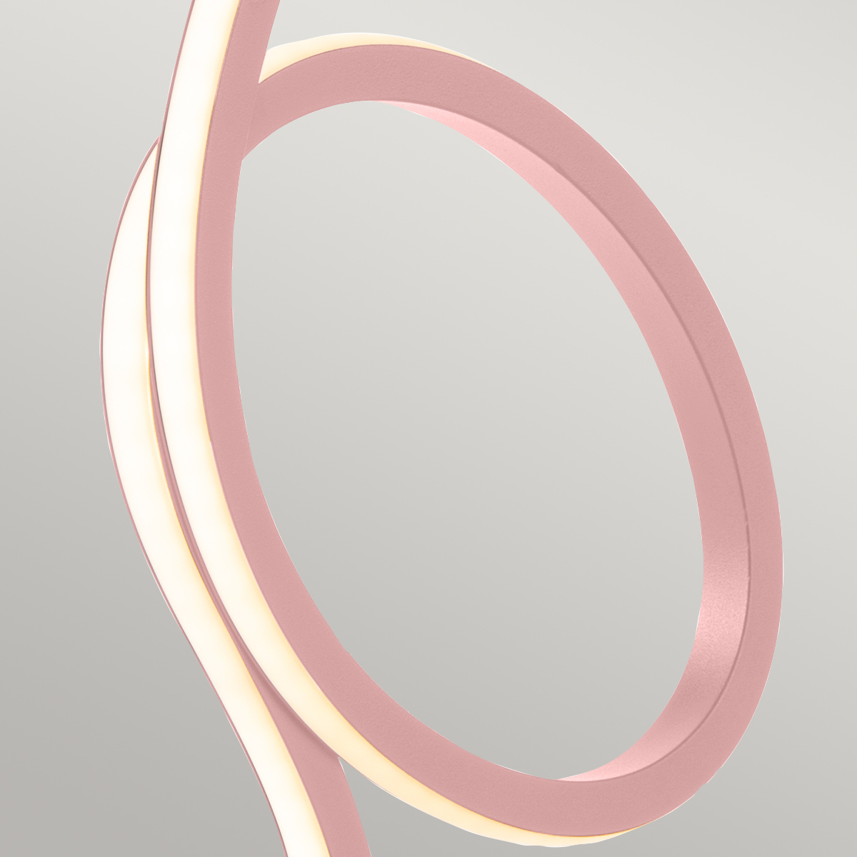 Flamingo 50cm Rosa lámpara de mesa De Elstead Lighting - Flamingo &auml;r en konstn&auml;rlig och elegant bordslampa som kombinerar modern design med skulptural estetik.