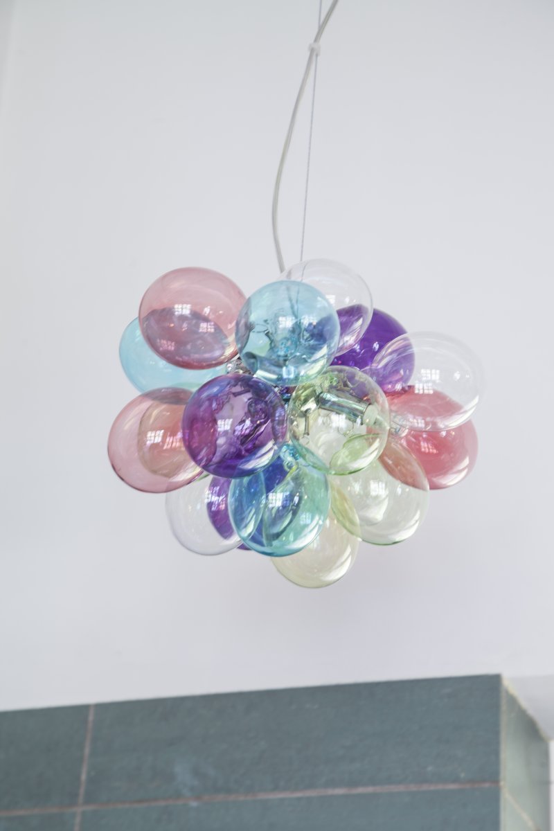 Gross Ø30 Multicolor Lámpas de techo De By Rydéns - Como sugiere su nombre, se trata de una versión más pequeña de la lámpara de techo Gross, con un diámetro de 30 centímetros.