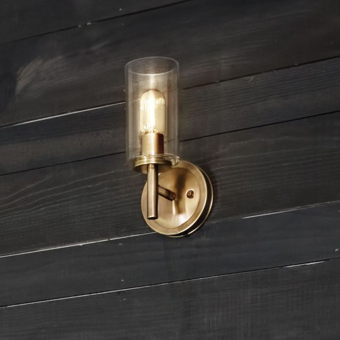 Collier 26cm Latón antiguo lámpara de pared De Elstead Lighting - Gjutna knappar, g&aring;ngj&auml;rn och st&auml;nger i en finish av klassisk m&auml;ssing ger en sofistikerad elegans som &auml;r b&aring;de modern och tidl&ouml;s.