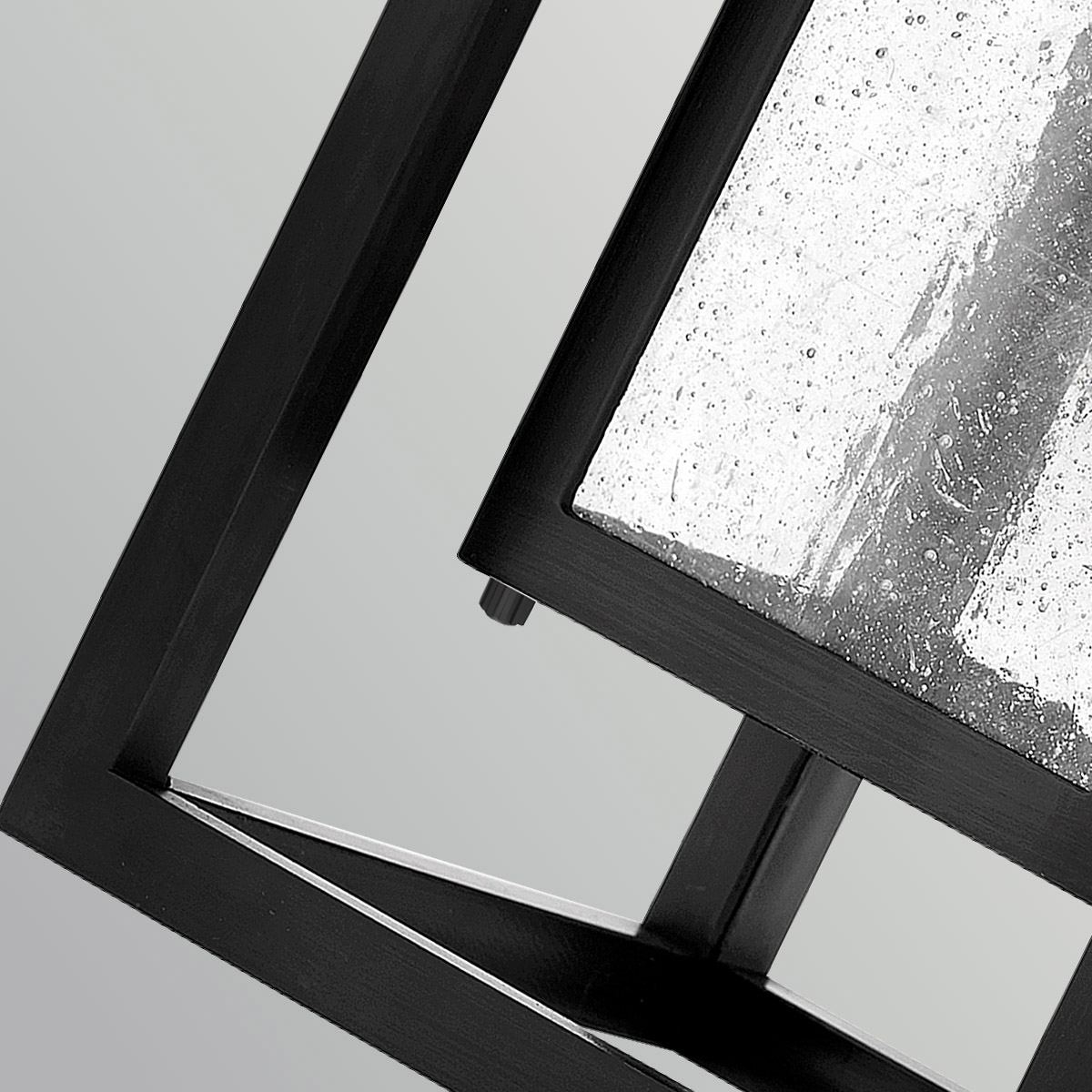 Republic 40cm Negro lámpara de exterior De Elstead Lighting - Republic es una l&aacute;mpara decorativa de fachada con un dise&ntilde;o moderno y un llamativo marco doble.