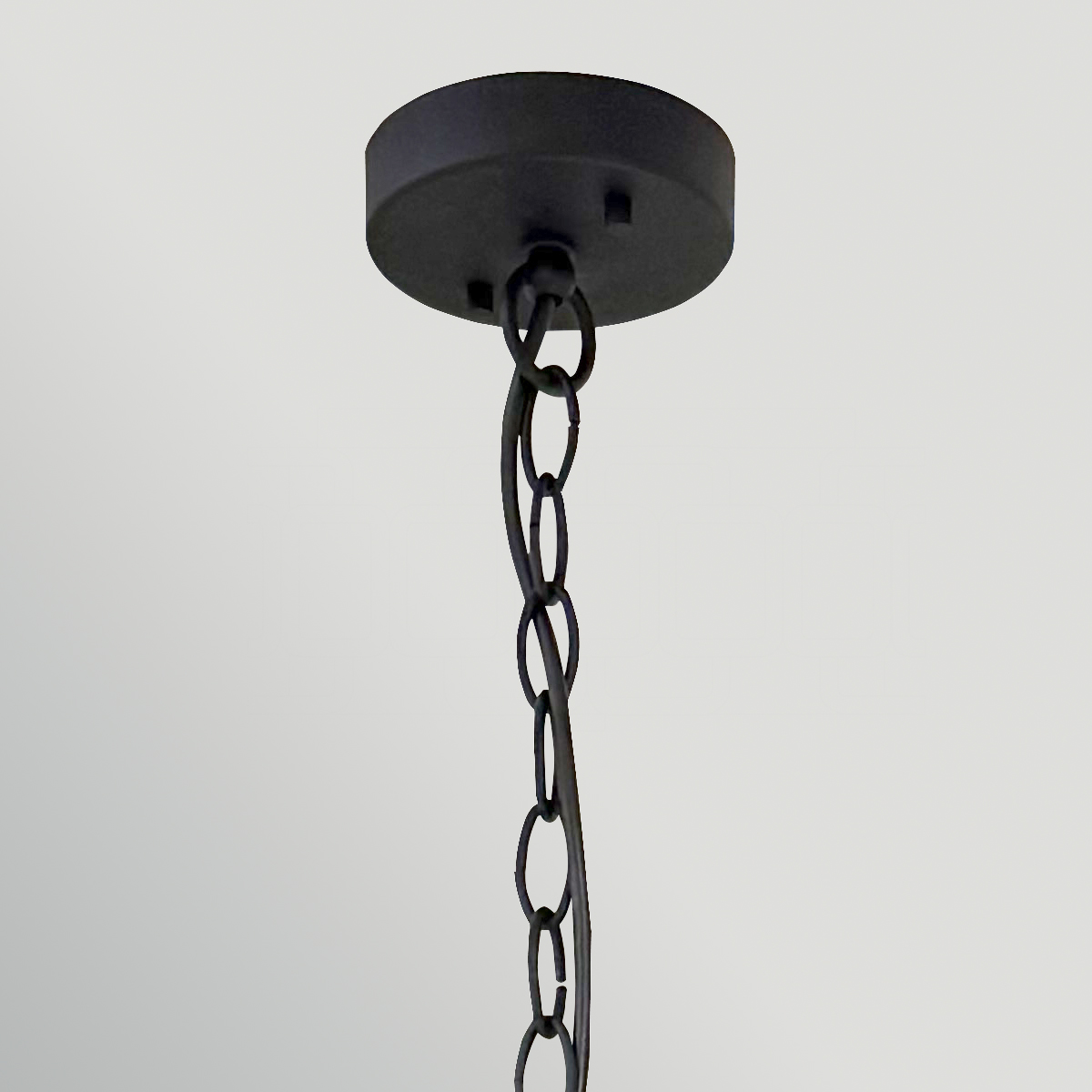 Sabina Ø72 Negro Lámpas de techo De Elstead Lighting - La cadena negra realza el estilo de la l&aacute;mpara, convirtiendo a Sabina en un hermoso elemento decorativo sobre una mesa de comedor o en una sala de estar.