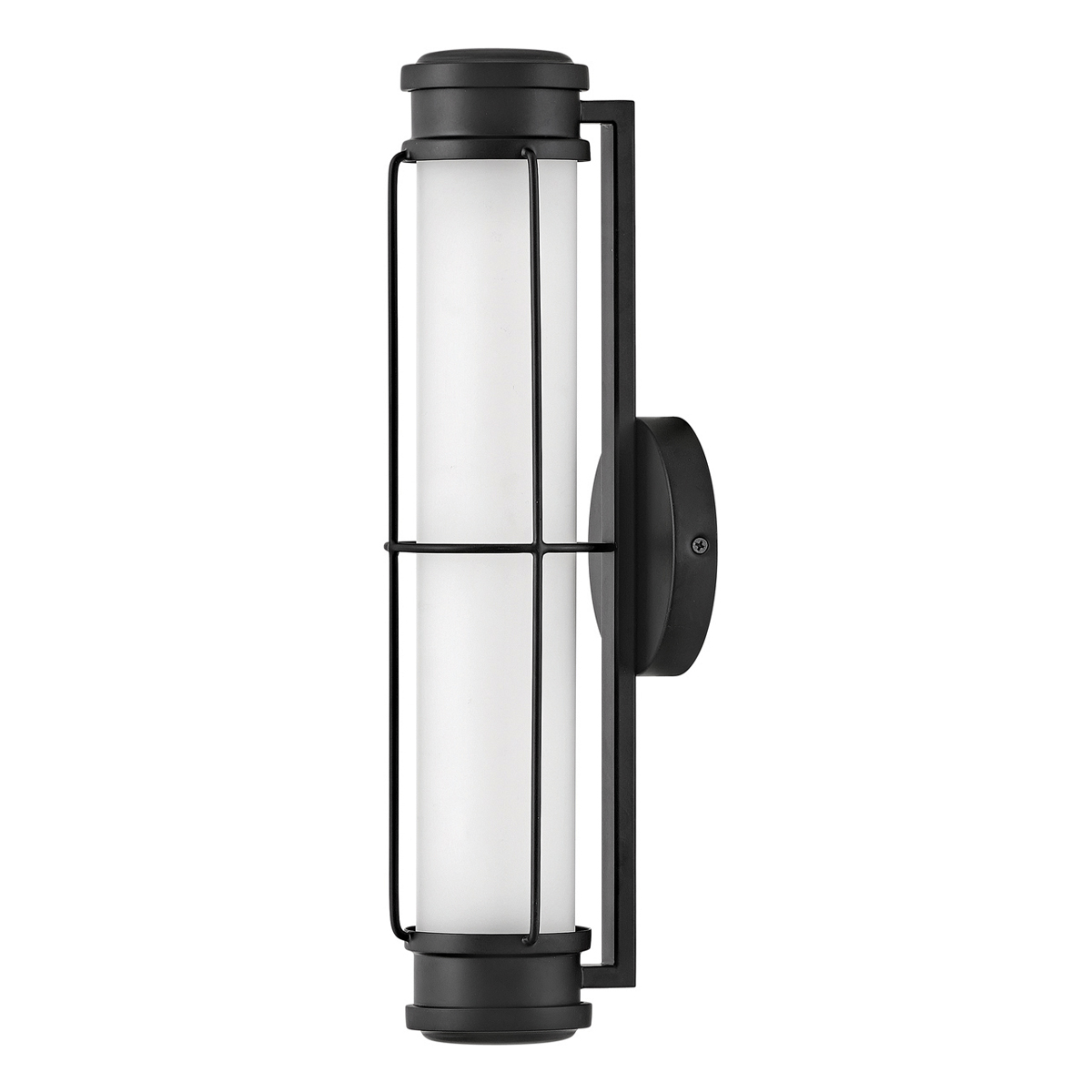 Saylor 43cm Negro lámpara de baño De Elstead Lighting - Fabricada en metal con acabado negro mate, cuenta con una pantalla alargada de cristal opalino que crea una luz uniforme y suave.