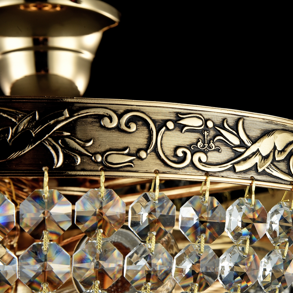 Palace Ø50 Oro antiguo cristal De Maytoni - Palace es una elegante l&aacute;mpara de techo de cristal realizada en metal con un noble acabado en oro antiguo.
