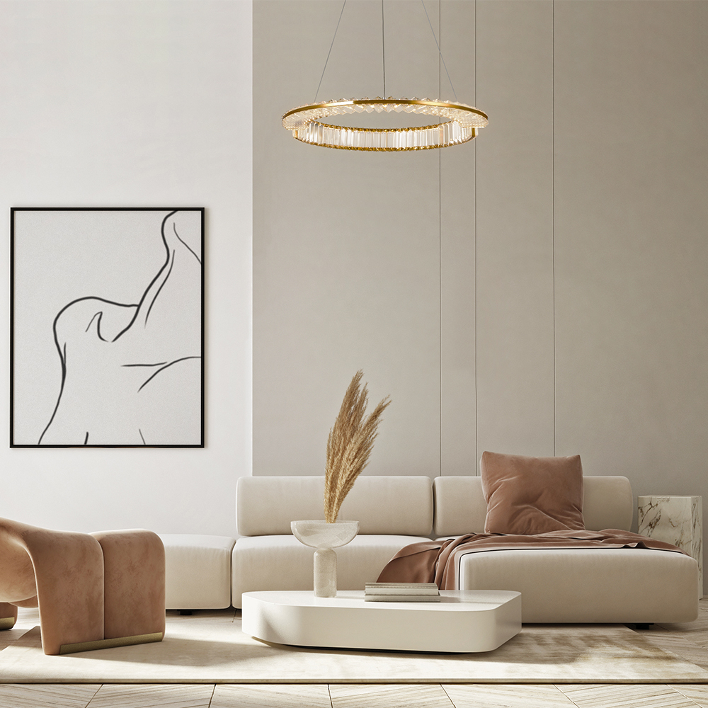 Krone Ø62 Latón Lámpas de techo De Maytoni - La l&aacute;mpara colgante Krone es una elegante l&aacute;mpara de techo fabricada en metal color lat&oacute;n con una decoraci&oacute;n de cristal transparente.