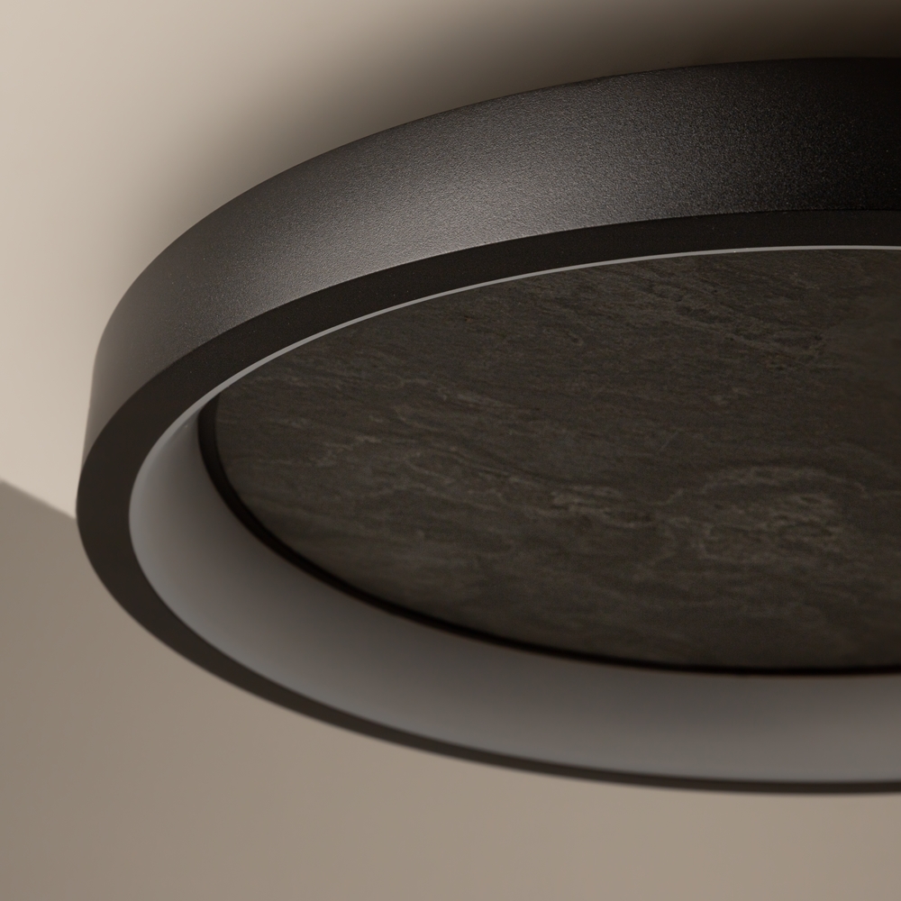 Orign Ø60 Negro plafón De Maytoni - Orign es una l&aacute;mpara de techo de metal con una elegante imitaci&oacute;n de piedra en el centro, creando una impresi&oacute;n natural y exclusiva.