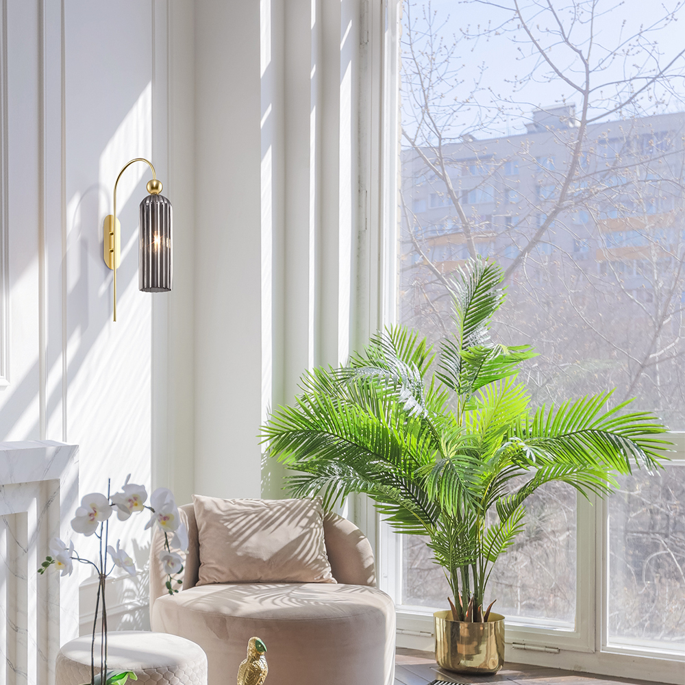 Antic 54cm Fumar lámpara de pared De Maytoni - Con su sofisticada forma arqueada y su combinación de colores única, es la elección perfecta para cualquiera que quiera darle a su hogar un toque atemporal y elegante.