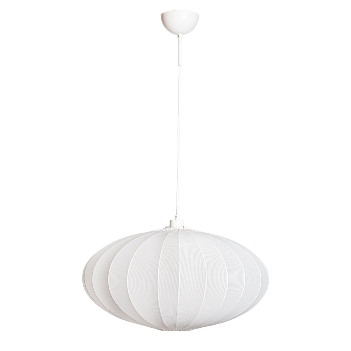 Isola Ø60 Blanco Lámpas de techo De Cottex - Isola es una l&aacute;mpara colgante decorativa de forma ligeramente redondeada y pantalla de tela blanca.