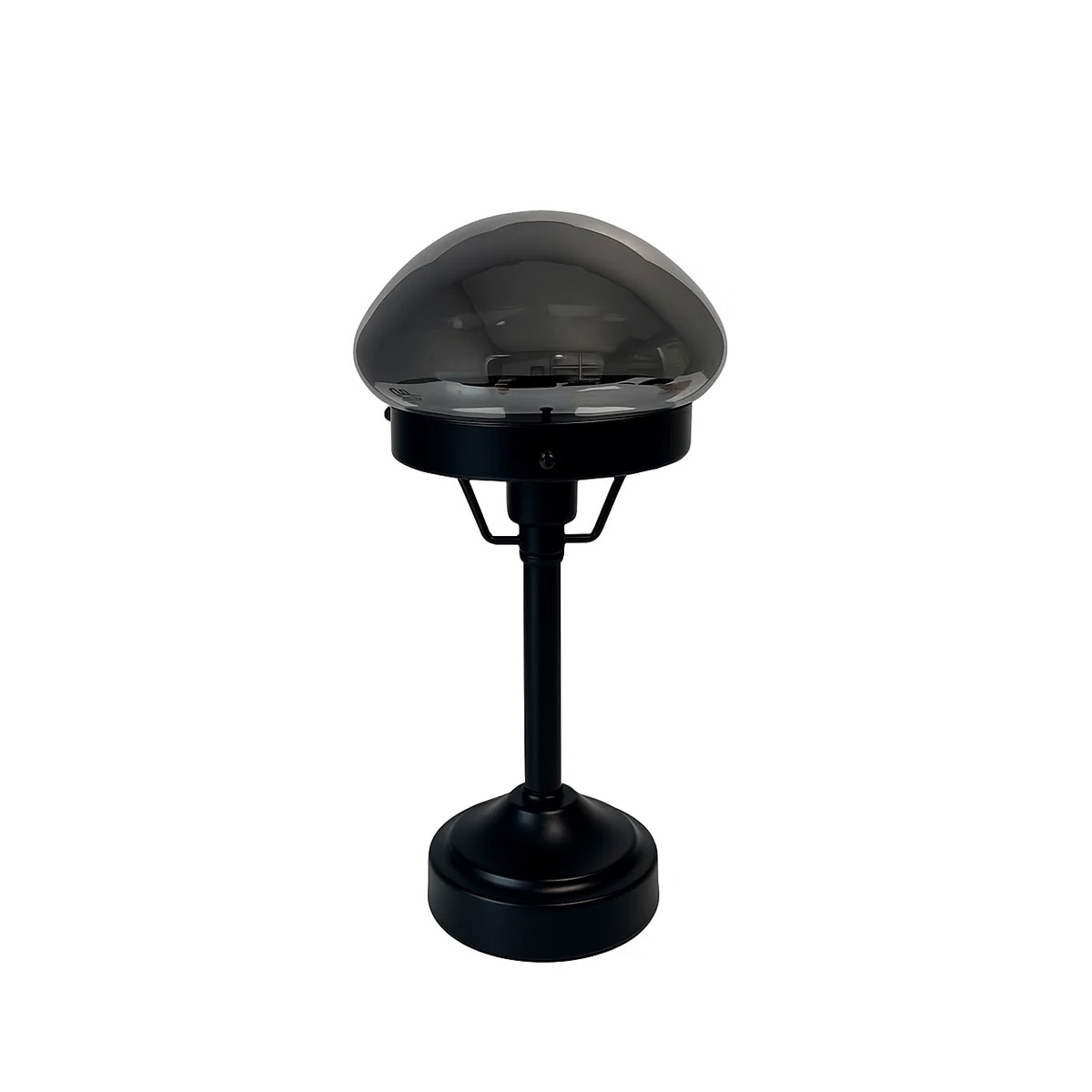Jas 30cm Negro lámpara de mesa De Lampan - Cuenta con una base de metal negro y una pantalla curva de cristal ahumado que difunde una luz suave y agradable.