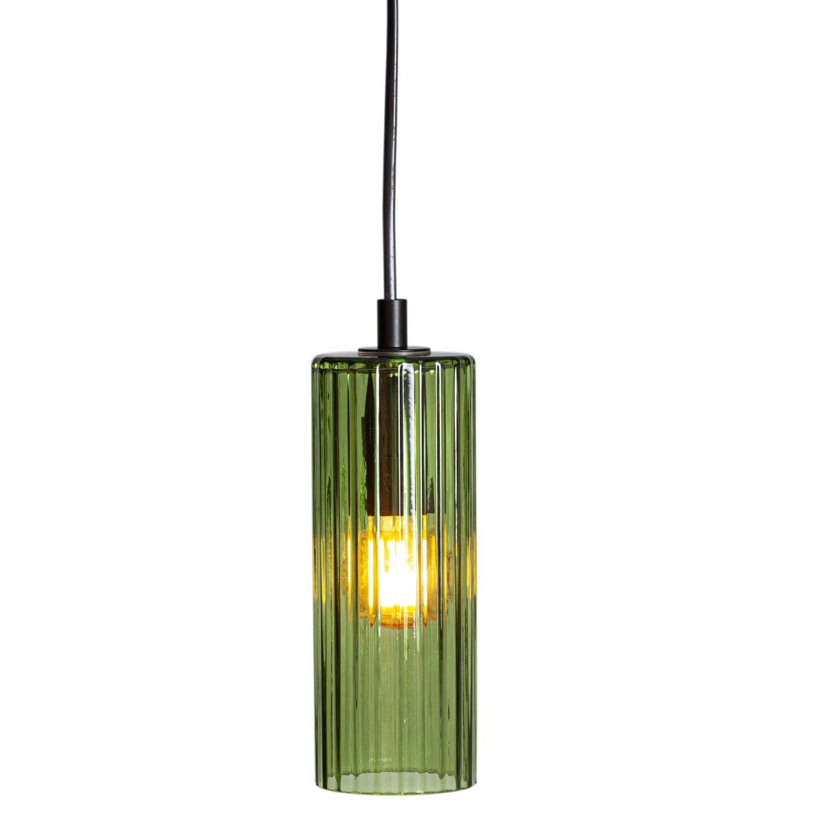Kiera Ø7 Verde lámpara de ventana De Cottex - Kiera es una elegante l&aacute;mpara de ventana de vidrio acanalado verde que proporciona una luz agradable y acogedora.