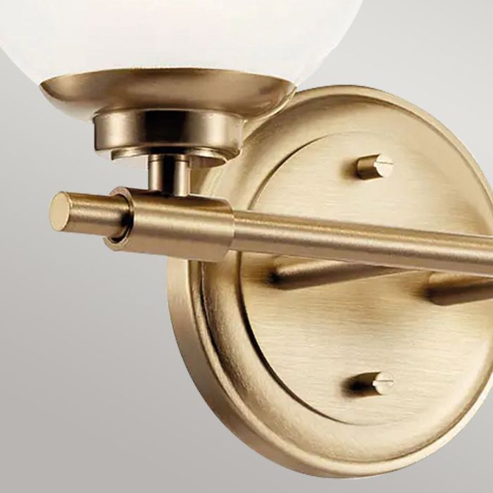 Benno 37cm Latón lámpara de baño De Elstead Lighting - La l&aacute;mpara utiliza bombillas G9 de 3 W reemplazables que emiten 300 l&uacute;menes y una temperatura de color de 3000 K (no regulables).