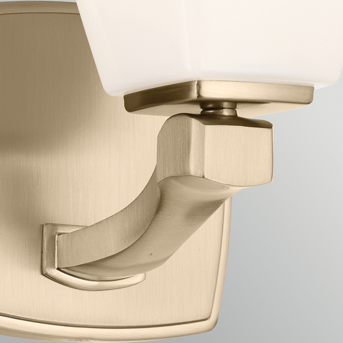 Marant 24cm Bronce lámpara de baño De Elstead Lighting - Marant se puede instalar con la pantalla hacia arriba o hacia abajo, ofreciendo flexibilidad y resultando perfecta, por ejemplo, para colocarla sobre un espejo de ba&ntilde;o.