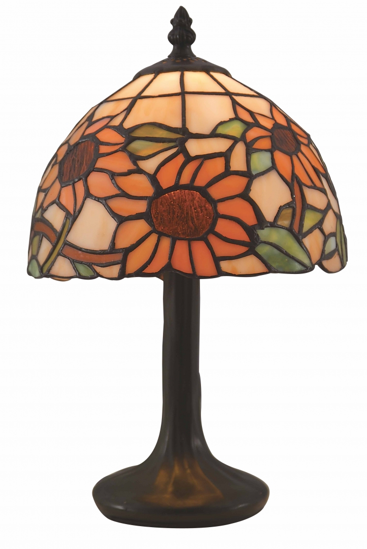 Solros 34cm Multicolor De Norrsken Design - La materia prima en el proceso de producción es un vidrio de color especial, que se corta y se pule para adaptarlo a la pieza.