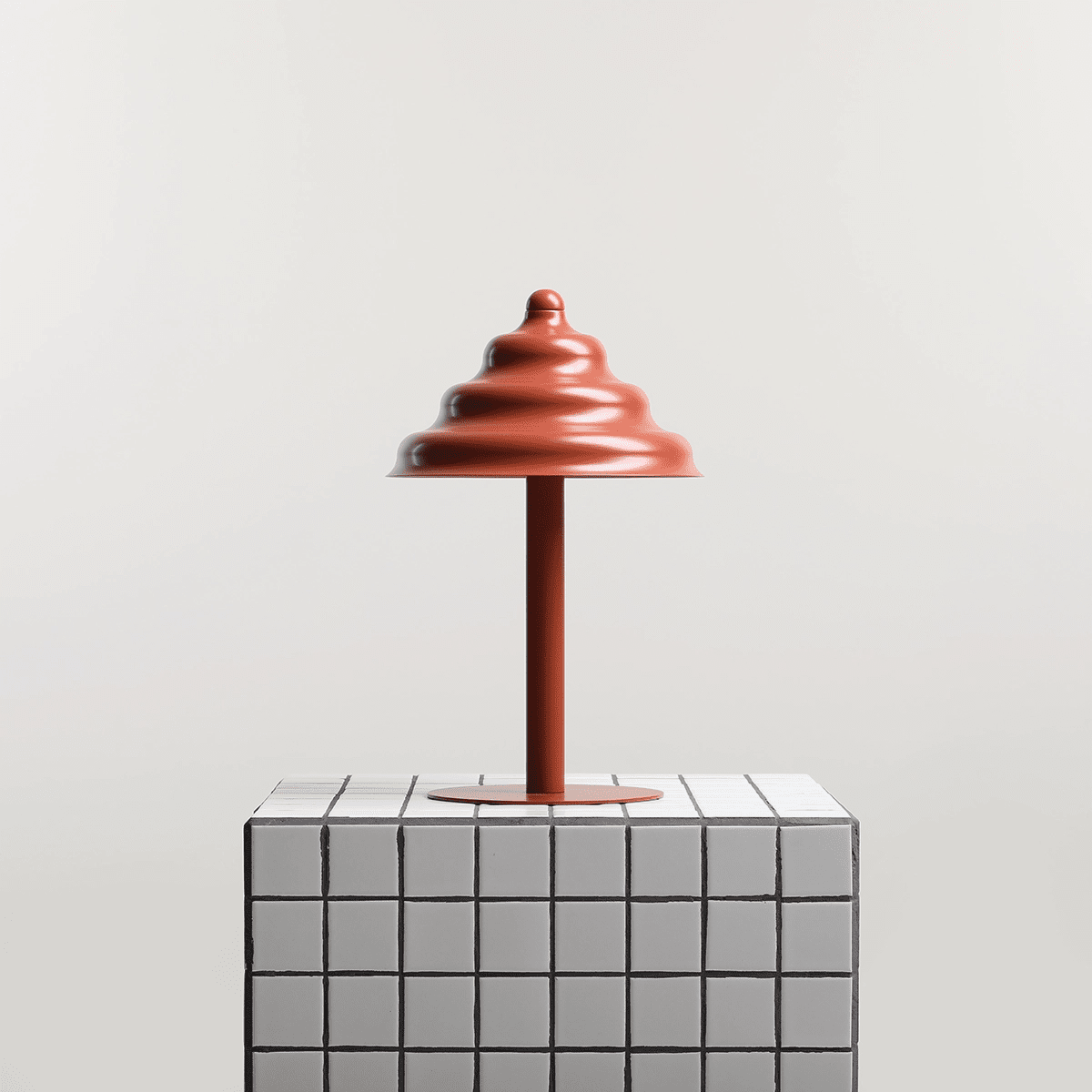 Wave 36cm Naranja lámpara de mesa De Artera - La lámpara está hecha de metal de color marrón rojizo.
