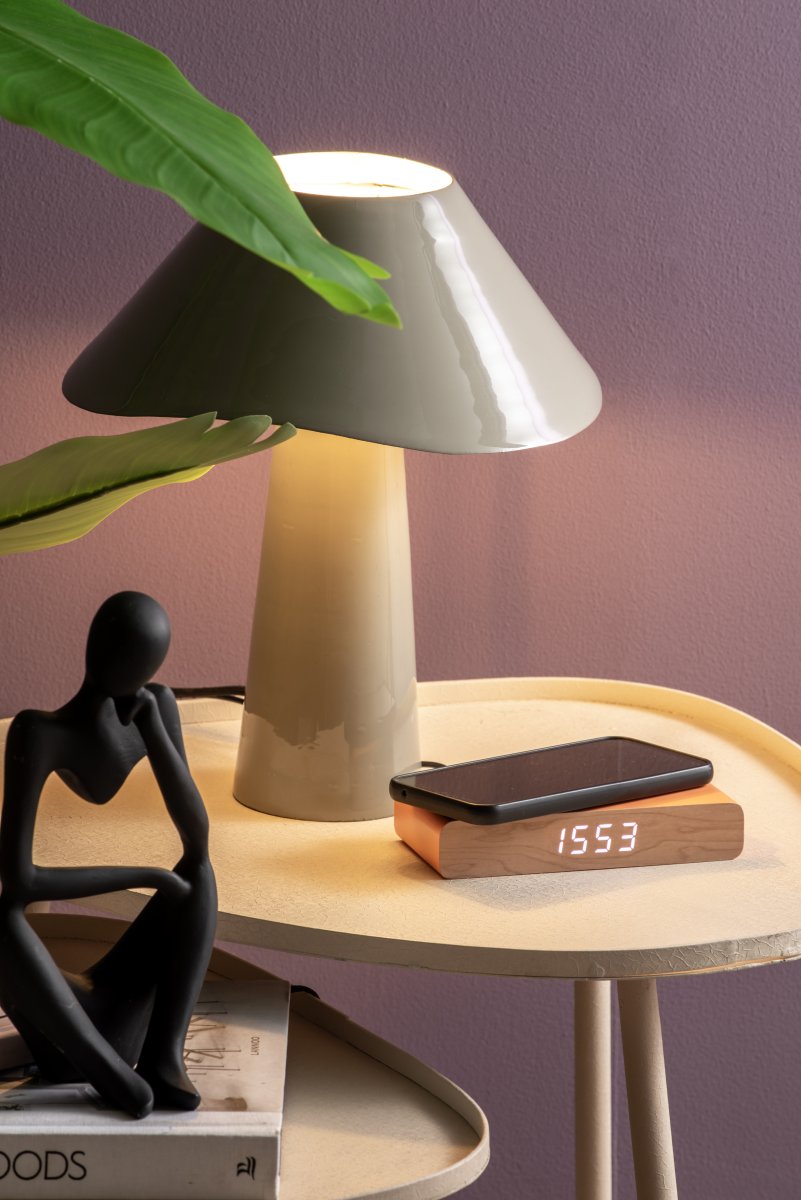 Ameno 33cm Gris lámpara de mesa De Leitmotiv - Ameno es una elegante lámpara de mesa metálica con un acabado gris brillante que emite una luz suave y armoniosa.