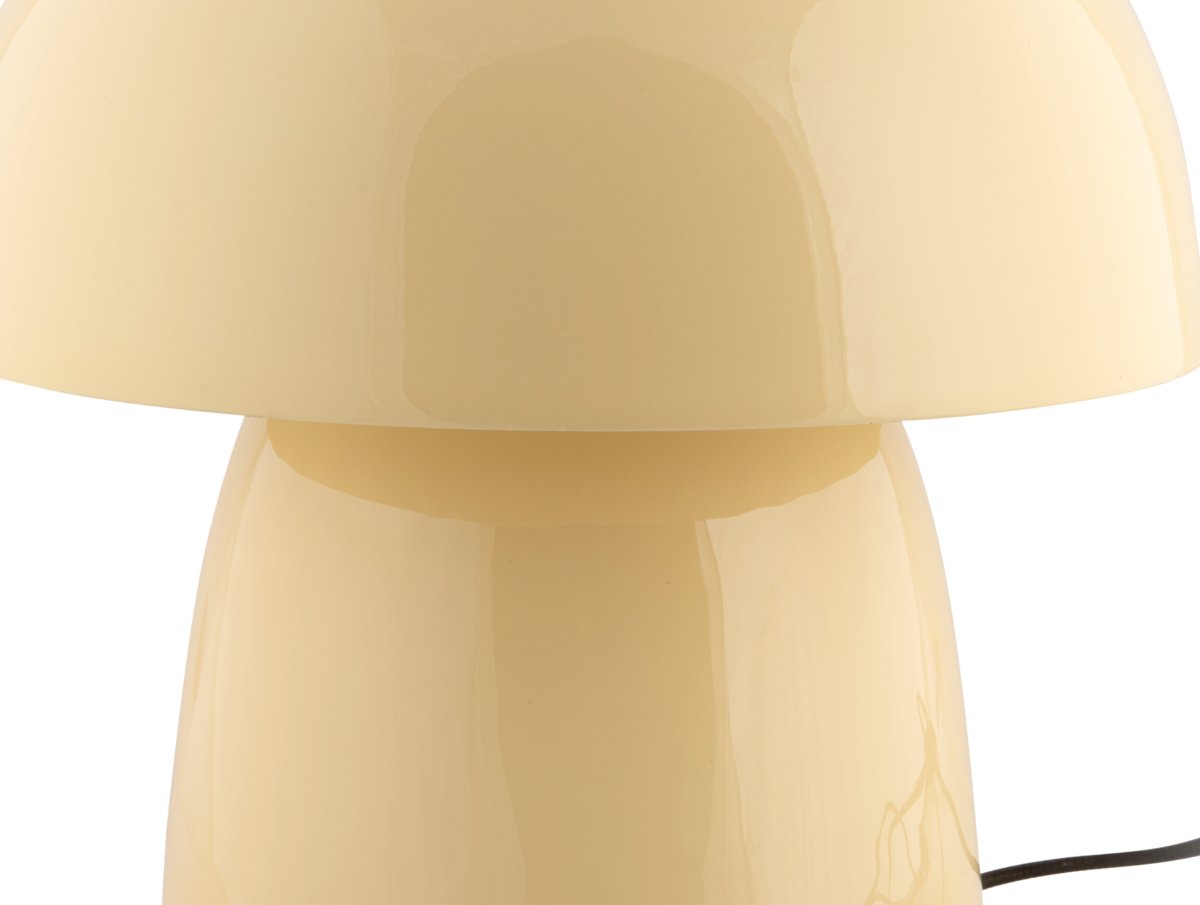 Masivo Seta 34cm Amarillo lámpara de mesa De Leitmotiv - La lámpara de mesa Masivo Seta es un objeto de diseño escultural fabricado en metal con un acabado brillante de color amarillo claro.
