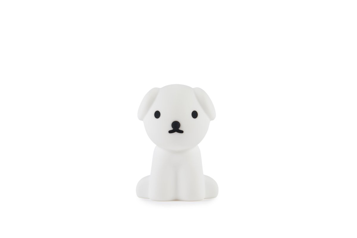 Snuffy First Light Blanco lámpara infantil De Mr Maria - Este pequeño amigo alegre y enérgico se queda junto a la cama, proporcionando una luz suave por la noche y es un compañero seguro por la noche y un amigo confiable durante el día.