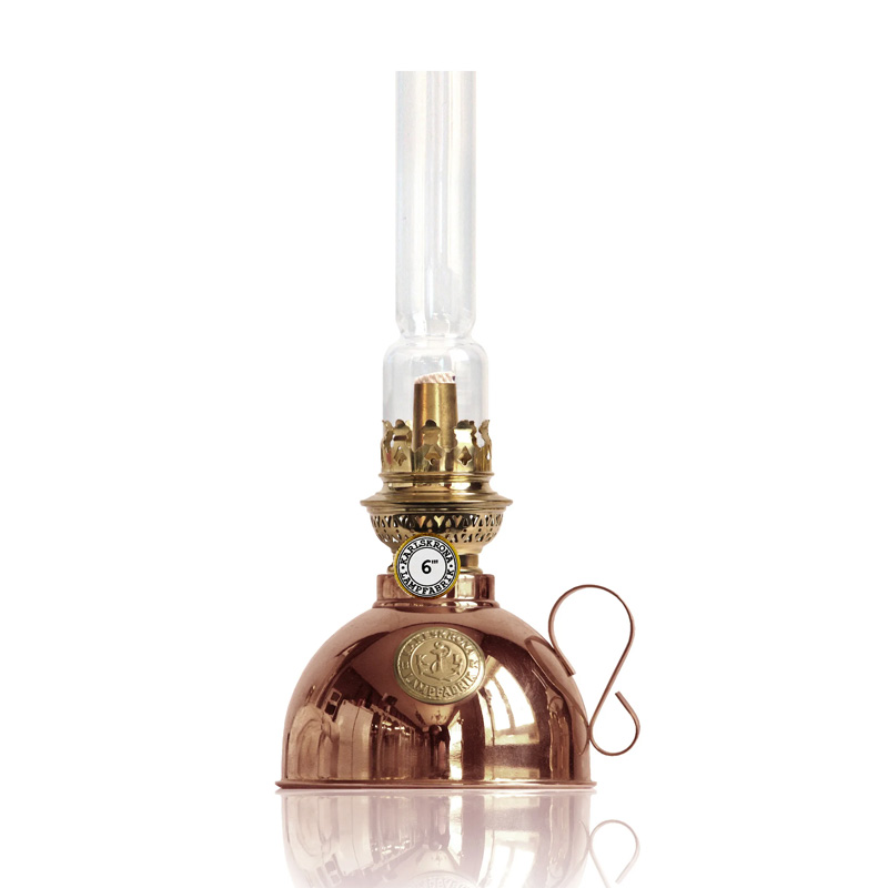 Imagen ampliada de Nattlampa Cobre De Karlskrona lampfabrik - Una peque&ntilde;a linterna cl&aacute;sica, originalmente pensada para estar en la mesita de noche para cualquiera que tuviera que levantarse en la oscuridad.