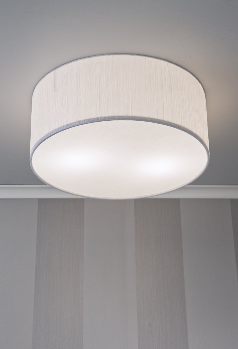 Bendir Ø38 Plisado blanco plafón De Aneta Lighting - Con su pantalla blanca suavemente estructurada, emite una luz uniforme y agradable que crea una atmósfera tranquila en la habitación.