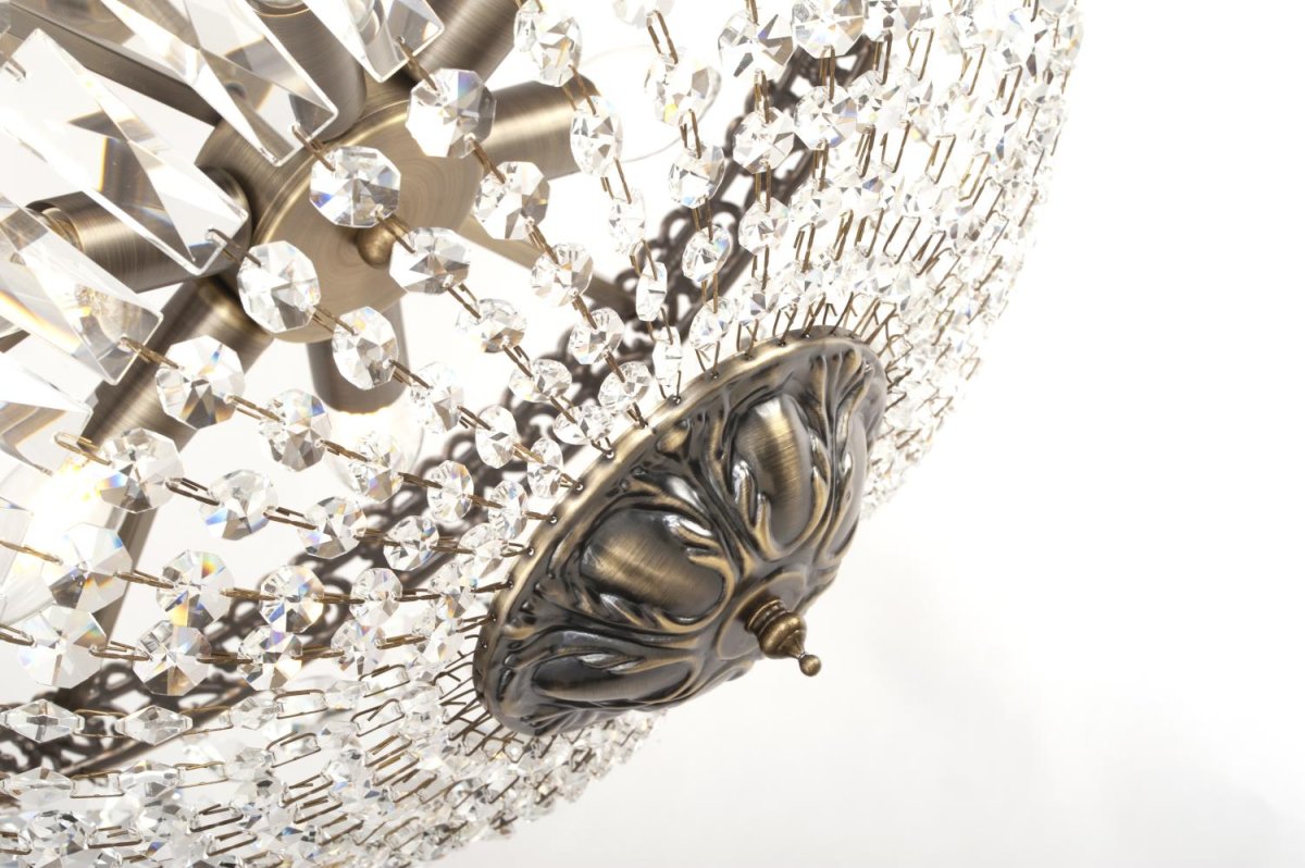 Classic Ø45 Latón antiguo cristal De Norrsken Design - Experimente la elegancia atemporal con esta exclusiva lámpara de techo de latón antiguo, adornada con cristal K9 de clase 1 cortado a mano.