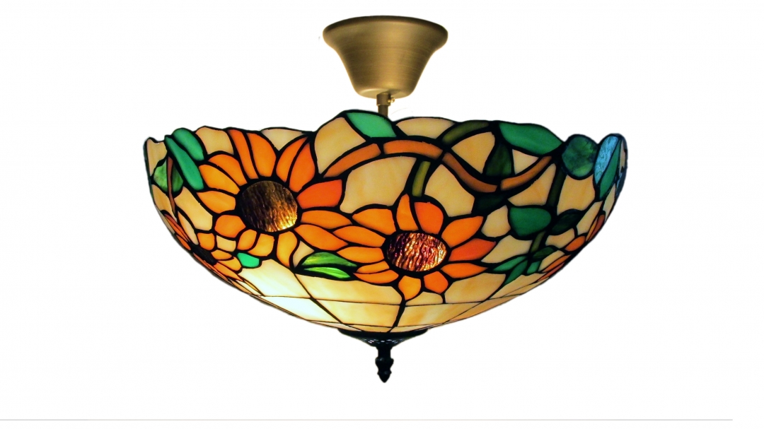 Solros Ø40 Multicolor De Norrsken Design - La materia prima en el proceso de producción es un vidrio de color especial, que se corta y se pule para adaptarlo a la pieza.