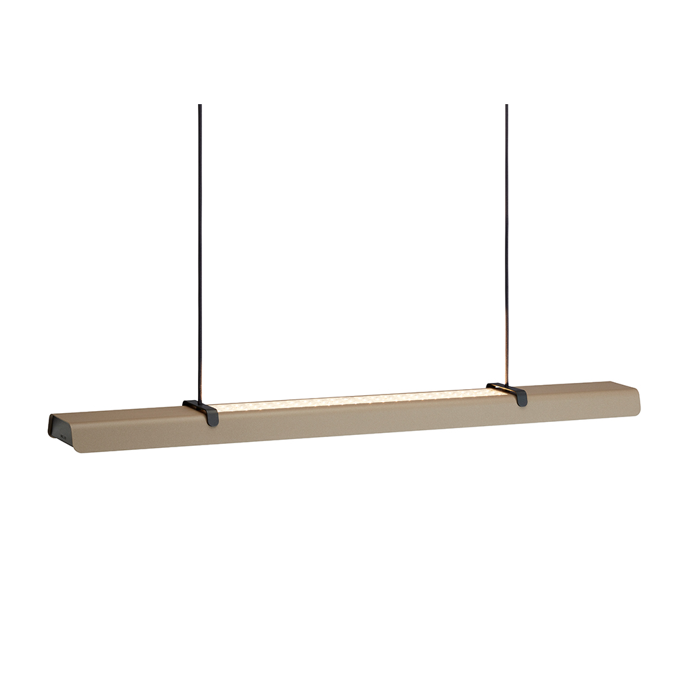 Fold Office 116cm Estructura de arena Lámpas de techo De Belid - La tecnolog&iacute;a LED integrada proporciona una luz suave y agradable, perfecta para crear un ambiente atmosf&eacute;rico sobre la mesa del comedor o en el entorno de la oficina.