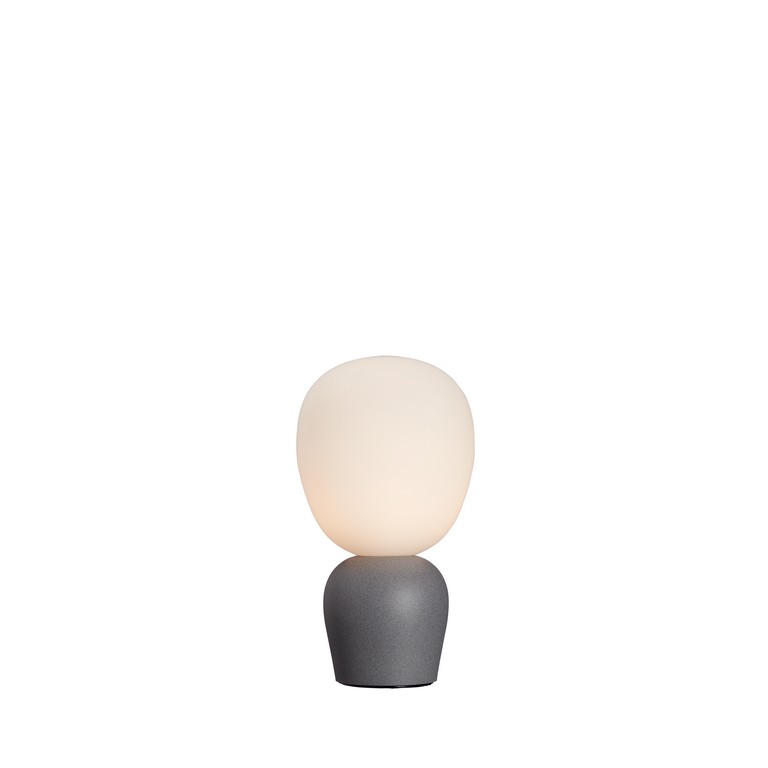 Buddy 18cm Estructura de hormigón lámpara de mesa De Belid - Buddy es de alta calidad y tiene una expresión sólida a pesar de sus formas suaves.