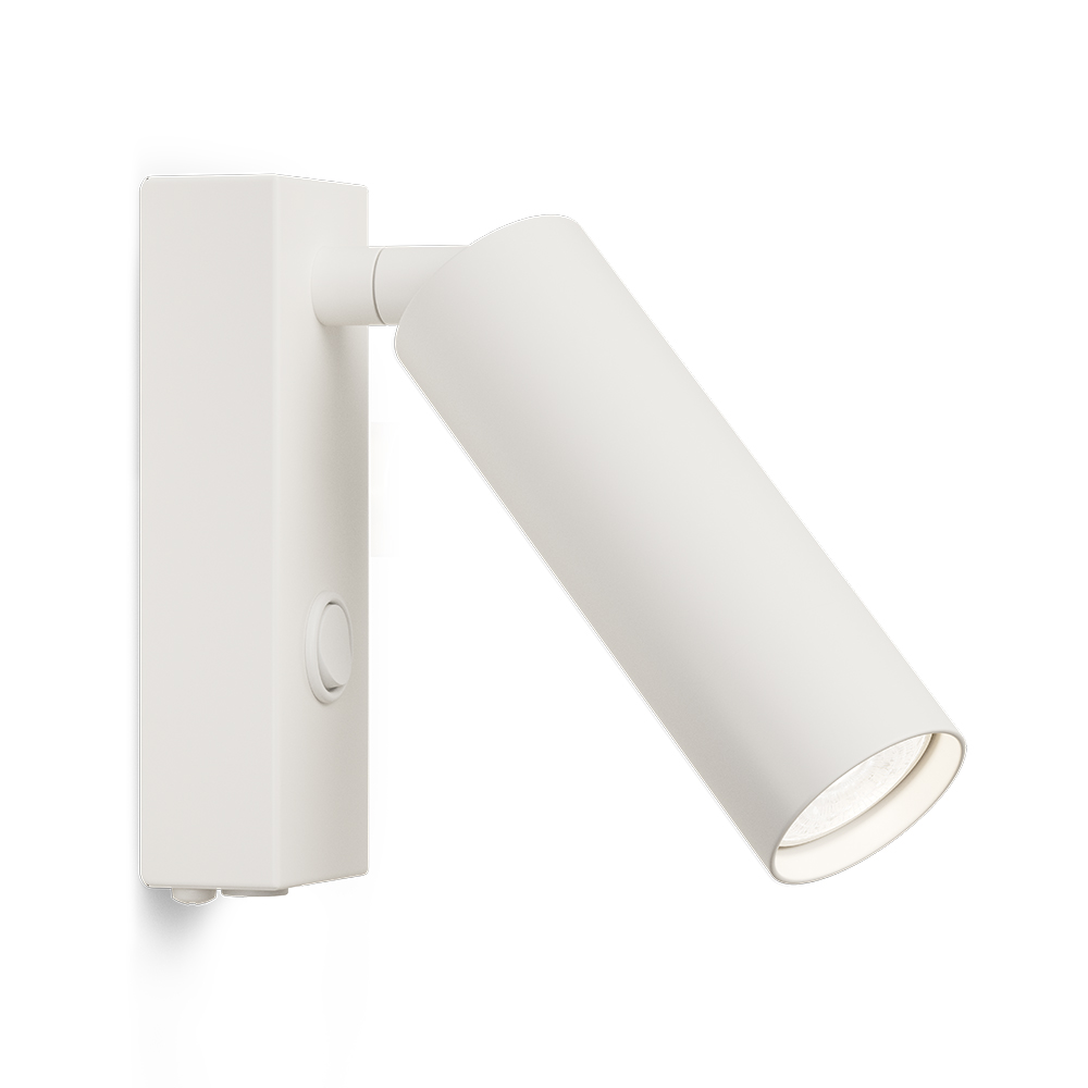 Pipeline Blanco mate lámpara de lectura De Herstal - Con una altura de tan solo 12,5 cm y una distancia de 15,6 cm de la pared, esta elegante lámpara ofrece la iluminación direccional perfecta para leer o crear un ambiente acogedor.