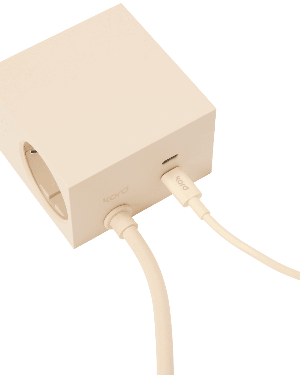 USB-C a USB-C Marfil perlado De Kord - &nbsp;Compatibilidad universal: Compatible con dispositivos USB-C como tel&eacute;fonos m&oacute;viles, tabletas y port&aacute;tiles con soporte de carga USB-C.