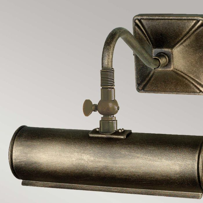 Picture 19cm Negro/dorado De Elstead Lighting - Una serie sencilla de elegantes y estilizadas luces para cuadros con acabado en oro negro.