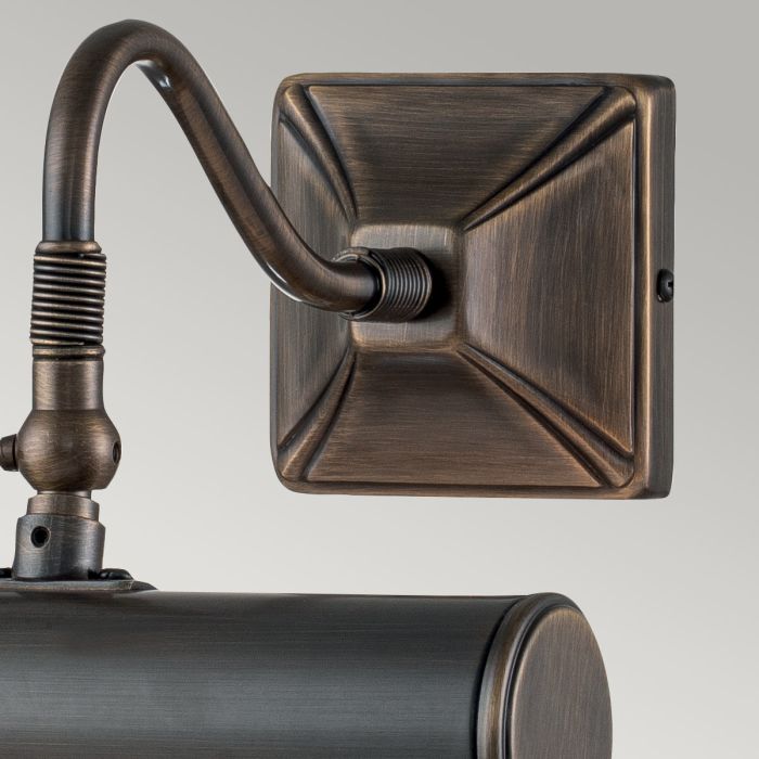 Picture 19cm Bronce De Elstead Lighting - Una serie sencilla de elegantes y estilizadas luces para cuadros en bronce.