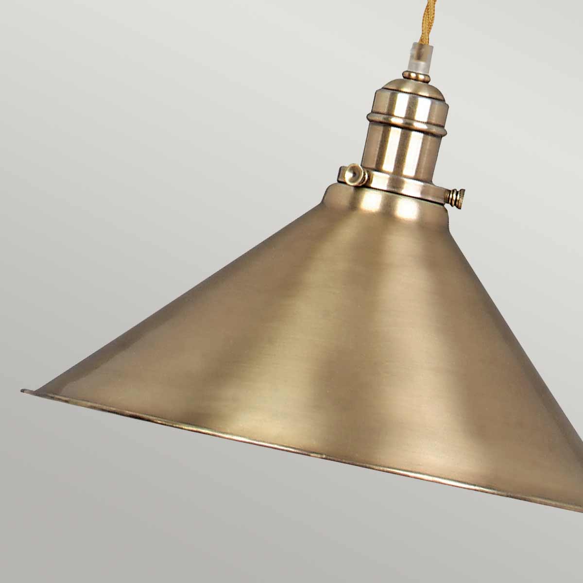 Provence Ø37 Latón antiguo Lámpas de techo De Elstead Lighting - La lámpara de techo Provence con función de elevación en latón antiguo está inspirada en los estilos de diseño francés de mediados del siglo XX.