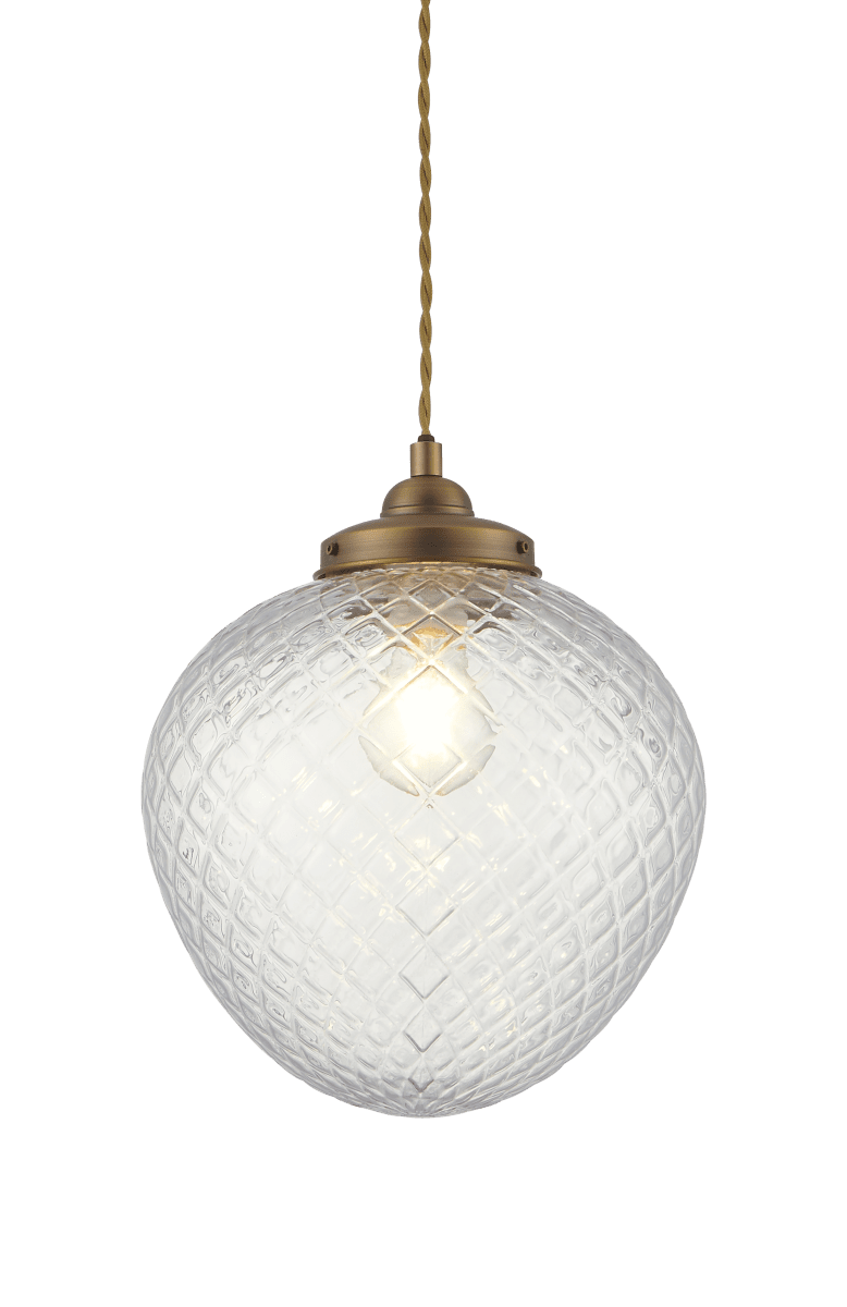 Gatsby Ø25 Latón antiguo Lámpas de techo De Aneta Lighting - La l&aacute;mpara colgante Gatsby impresiona por su dise&ntilde;o cl&aacute;sico y elegante, con detalles en lat&oacute;n antiguo y una pantalla decorativa de cristal transparente ennegrecido.