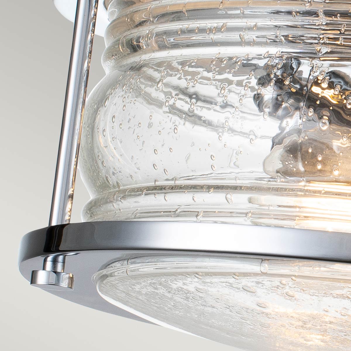 Ashland Bay Ø30 Cromo lámpara de baño De Elstead Lighting - Ashland Bay es una lámpara de baño elegante y clásica que combina robustez con un diseño atemporal.