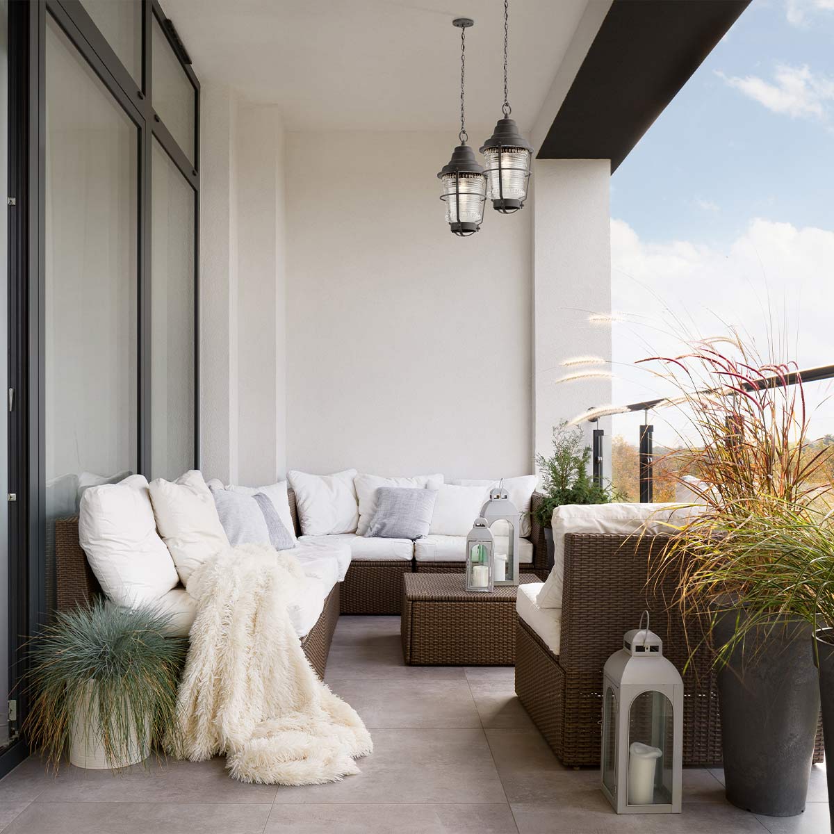 Chance Harbor 43cm Zinc De Elstead Lighting - Chance Harbor &auml;r en klassisk och robust takpendel med en design inspirerad av maritim stil.