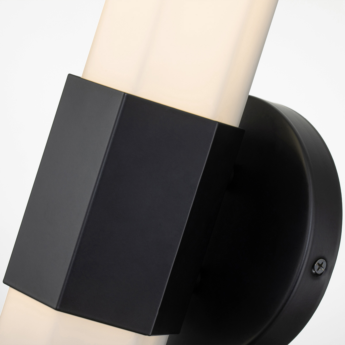 Facet 35cm Negro lámpara de baño De Elstead Lighting - Facet es una lámpara de baño moderna y elegante que combina funcionalidad y estética.