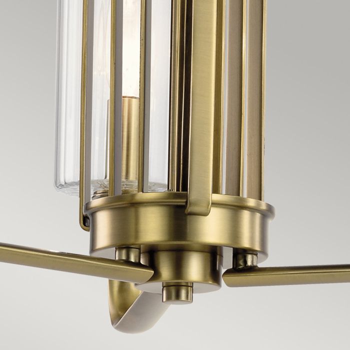 Kimrose Ø45 Latón cepillado Lámpas de techo De Elstead Lighting - Las pantallas de vidrio cilíndricas son transparentes y presentan ranuras verticales, creando un efecto de iluminación único y sutil.
