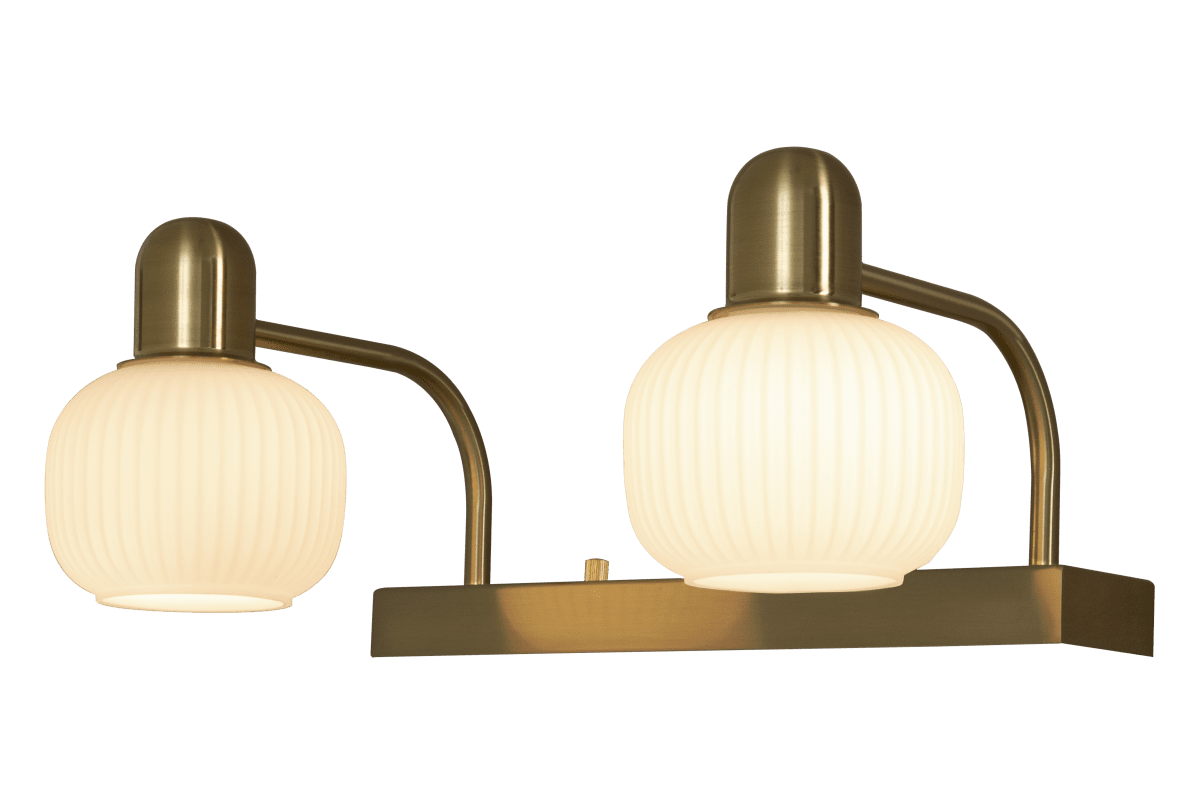 Messina 33cm Latón mate lámpara de baño De Aneta Lighting - Iluminación de mueble Messina realizada en latón mate con 2 pantallas de cristal acanalado de color blanco opal.