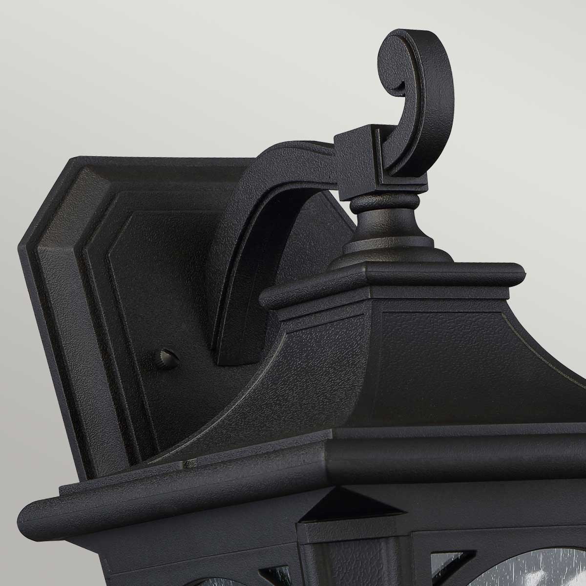 Bedford Negro lámpara de exterior De Elstead Lighting - La lámpara tiene un grado de protección IP44 y, por lo tanto, es adecuada para uso en exteriores y está protegida de los elementos.
