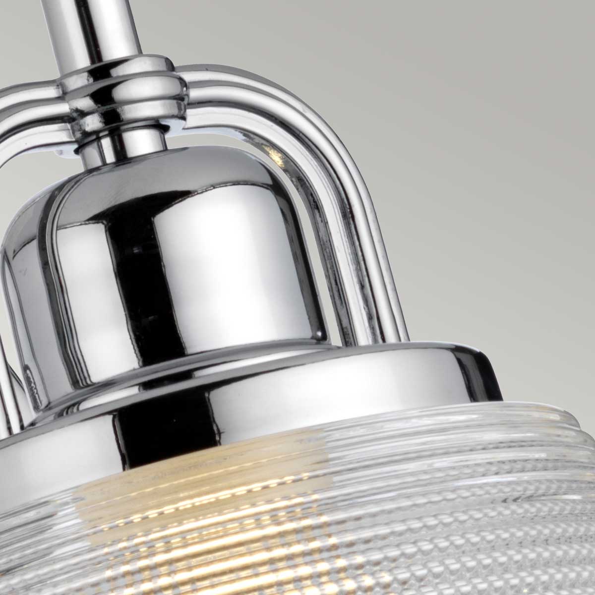 Dublin Ø20 Cromo pulido lámpara de baño De Elstead Lighting - La lámpara de pared Dublin es una elegante lámpara de baño con una pantalla de vidrio prensado detallada y un diseño texturizado.