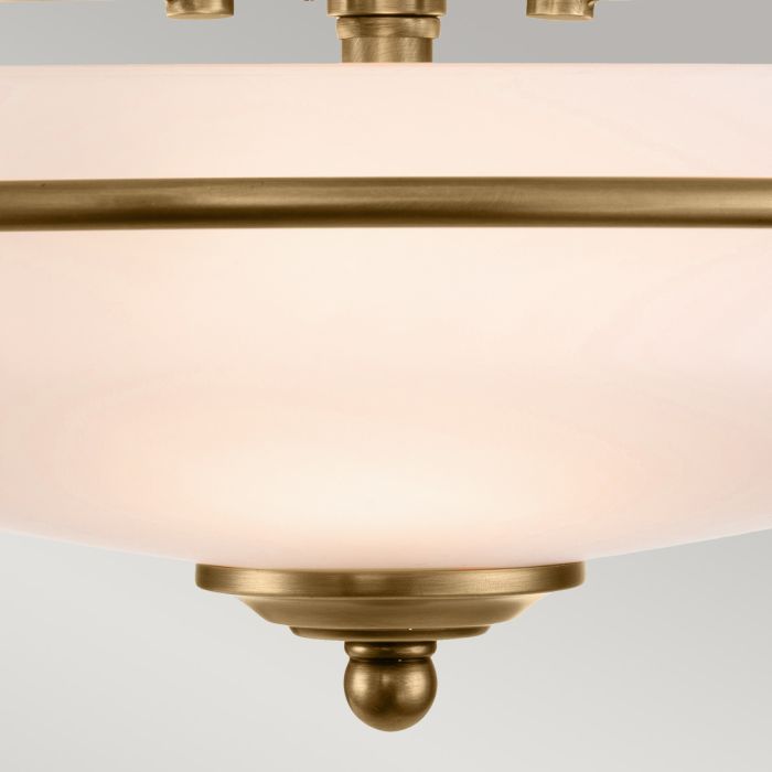 Griffin Ø42 Latón plafón De Elstead Lighting - Den etsade sk&auml;rmen &auml;r vitm&aring;lad p&aring; insidan, vilket sprider ljuset j&auml;mnt och skapar en behaglig belysning i hemmet.