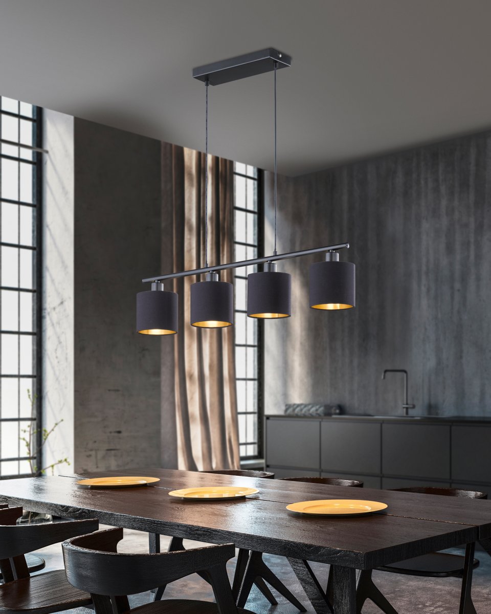 Tommy 75cm Negro Lámpas de techo De Trio Lighting - Fabricada en metal negro mate y con elegantes pantallas de tela negra y dorada, Tommy crea sofisticados acentos de iluminación que realzan tanto las áreas de estar como de comedor y crean una agradable sensación de bienestar.