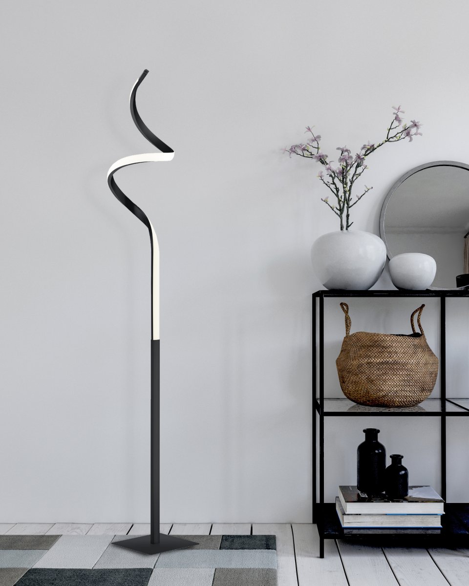 Course Negro lámpara de pie De Trio Lighting - El acabado negro mate le da a la lámpara un aspecto moderno y sofisticado que combina con muchos estilos de interior y la convierte en un elegante punto de atracción en su hogar.