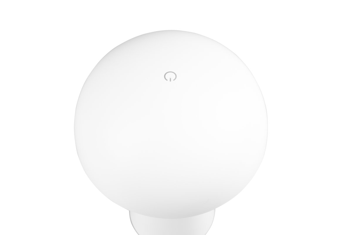 Lennon 22cm Blanco portátil De Trio Lighting - La l&aacute;mpara de mesa Lennon combina un dise&ntilde;o elegante con una funci&oacute;n pr&aacute;ctica y es perfecta para uso en interiores y exteriores.