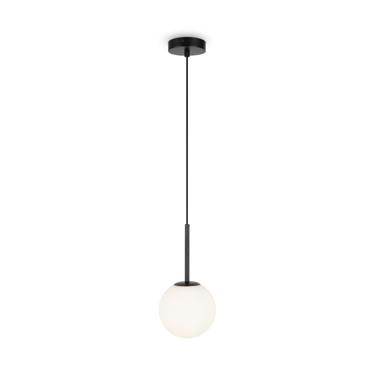 Basic form Ø15 Negro Lámpas de techo De Maytoni - Con su globo de cristal opalino suave y una fina carcasa de metal con acabado negro, la lámpara proporciona una luz hermosa y agradable que se adapta perfectamente a estilos interiores modernos y clásicos.