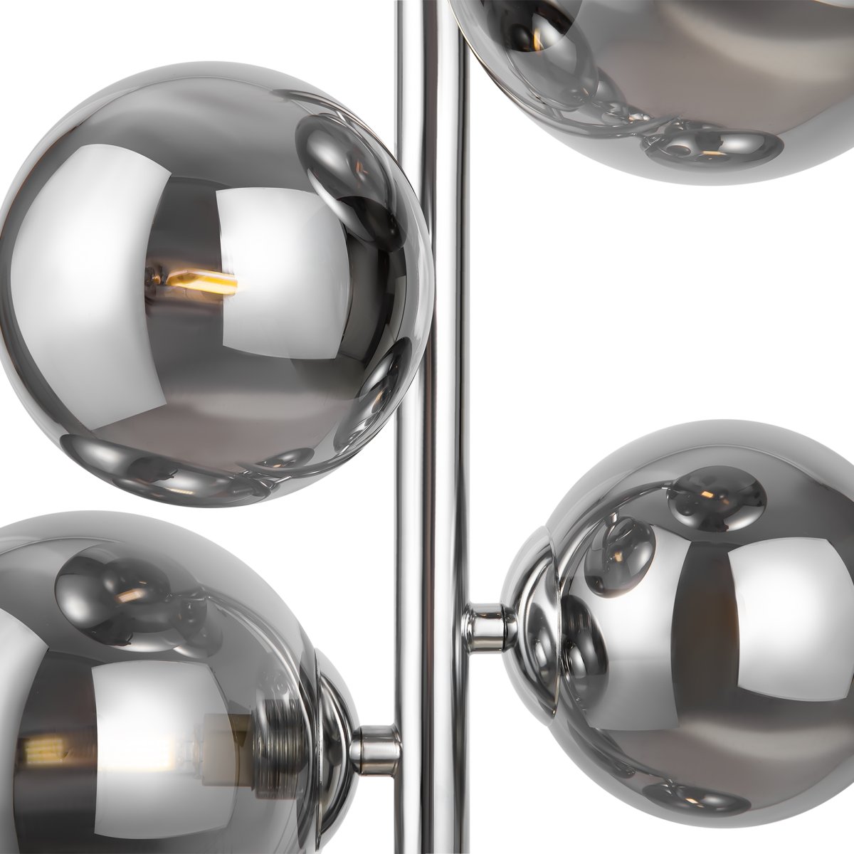 Dallas Ø30 Cromo Lámpas de techo De Maytoni - La sofisticada estructura de metal, combinada con los globos de vidrio ahumado, la convierte en un verdadero punto de atracción y se integra perfectamente en espacios pequeños como salas de estar o comedores.