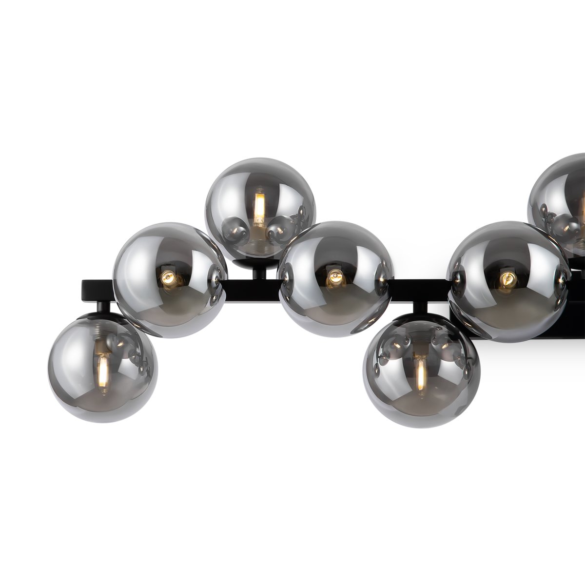 Dallas 95cm Negro lámpara de pared De Maytoni - Dallas, con sus 13 fuentes de luz, es una elegante y moderna lámpara de pared que combina estilo y funcionalidad.