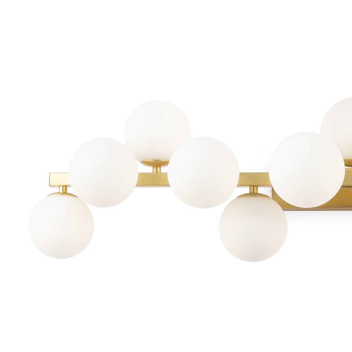 Dallas 95cm Oro lámpara de pared De Maytoni - Su diseño único, con cúpulas redondas de vidrio en diferentes direcciones, crea un juego de luz dramático y elegante que llena la habitación de calidez y carácter.