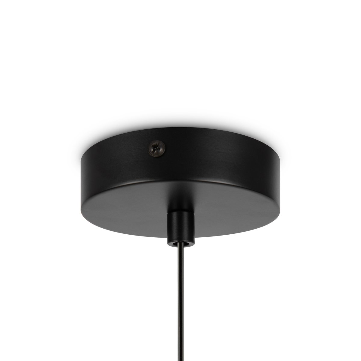 Basic form Ø15 Negro Lámpas de techo De Maytoni - Con su globo de cristal opalino suave y una fina carcasa de metal con acabado negro, la lámpara proporciona una luz hermosa y agradable que se adapta perfectamente a estilos interiores modernos y clásicos.